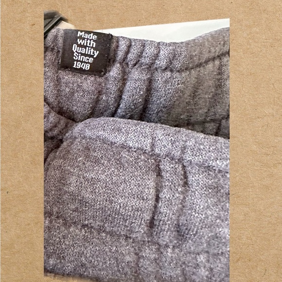 Women Puma Gray Jogger Pants with
Elastic Waistband Drawstrings. Size Medium. - Picture 6 of 6